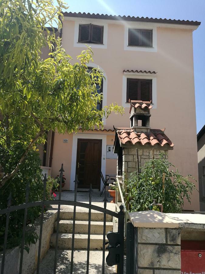 Apartman Ivankovic*** PUY 외부 사진